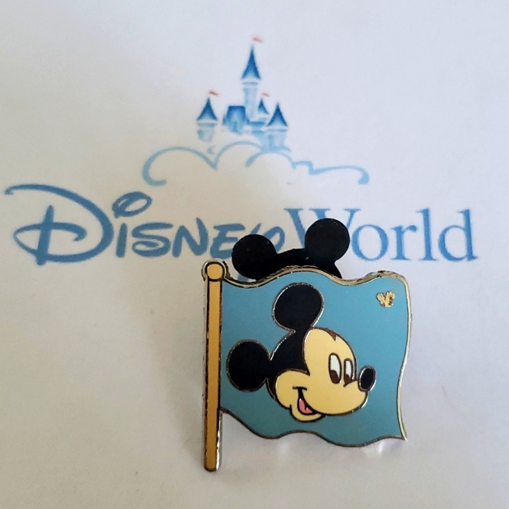 Disney Hidden Mickey Trading Pin - Number 3 of 5